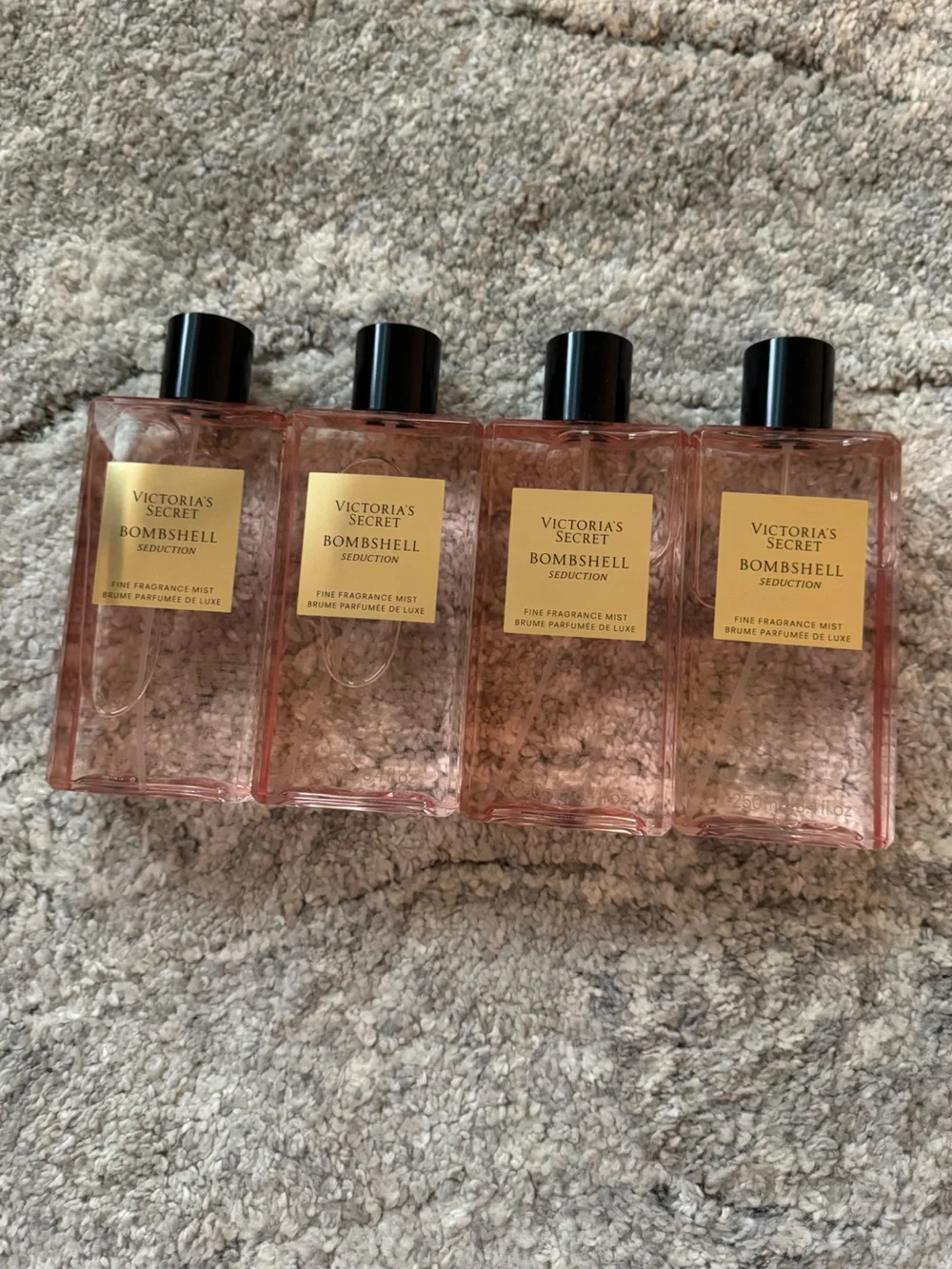 Victoria Secret- bombshell seduction fine fragrance mist